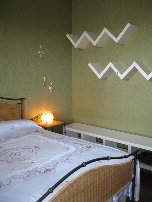 Bed and Breakfast La Casa Dei Pini à Malnate Extérieur photo