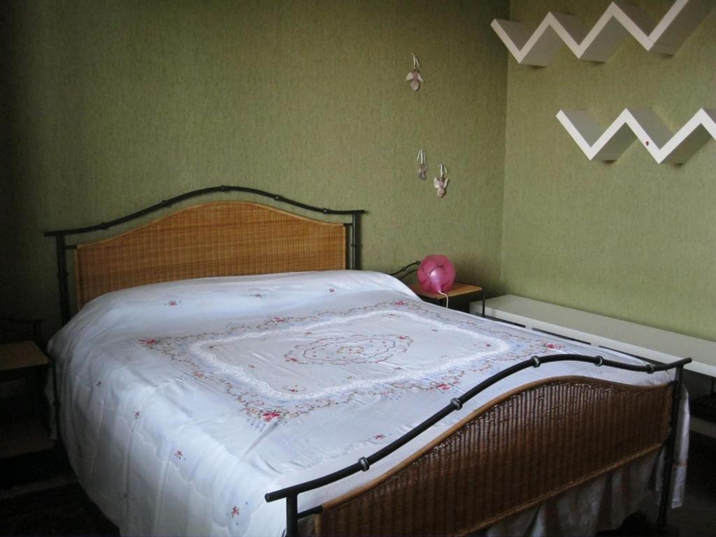Bed and Breakfast La Casa Dei Pini à Malnate Extérieur photo